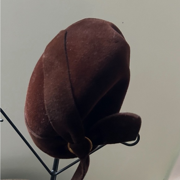 VINTAGE Mr. John Empress Brown Velour chic retro with a comb fall autumn - Picture 2 of 7